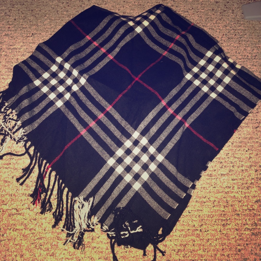 Girls size s/m poncho